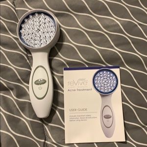 EUC reVive Light Therapy Acne Treatment